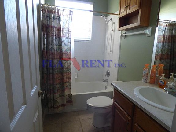 2nd image of 900 N Pine Ave