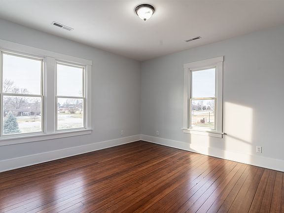 5th image of 840 Hurff Dr