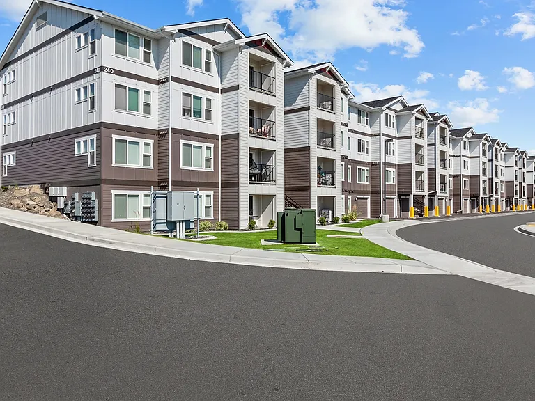 Tides at Willow Pointe — Photo 34