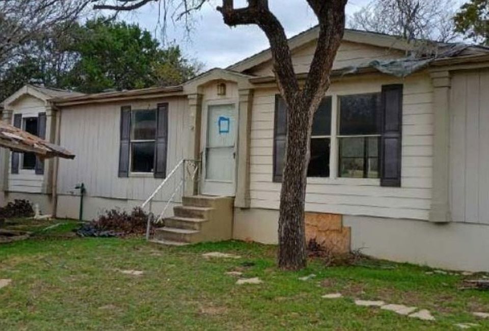 1st image of 4400 Appletree Ct