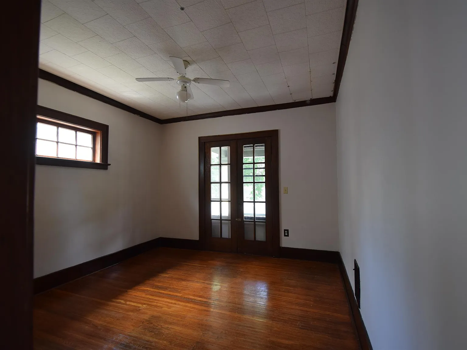 856 Meigs St. — Photo 4