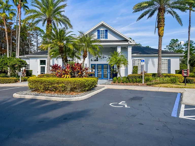 Knightsbridge at Stoneybrook — Photo 51