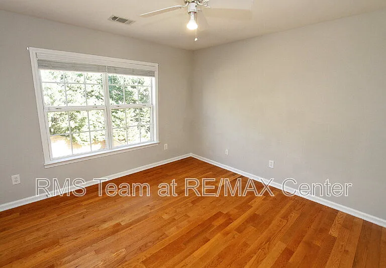 5057 Bethpage Dr — Photo 29