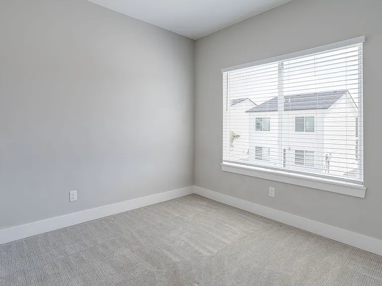 10100 E Harry St — Photo 25