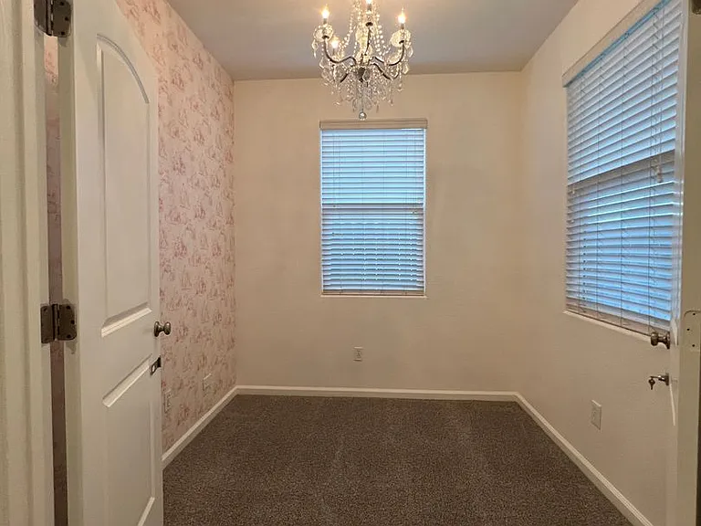2724 Tecopa Ave — Photo 23
