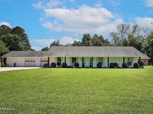 105 Mockingbird Dr, Sunset, LA 70584