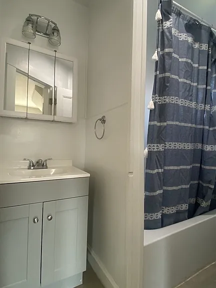 5 Blaine Ave #2 — Photo 11