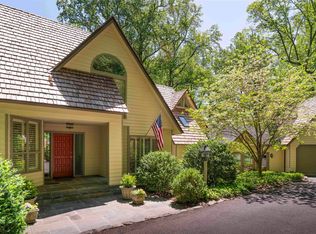 440 Rookwood Dr, Charlottesville, VA 22903