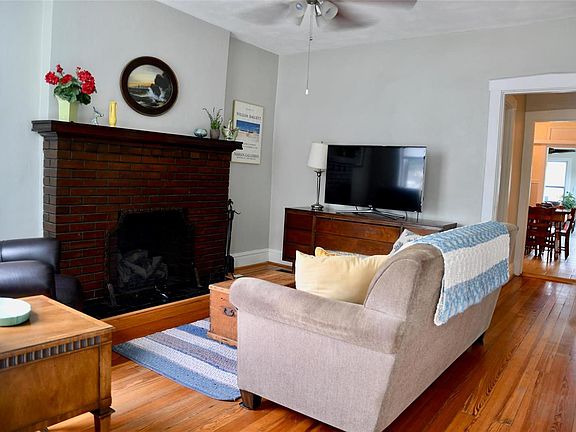 3rd image of 6525 Smiley Ave