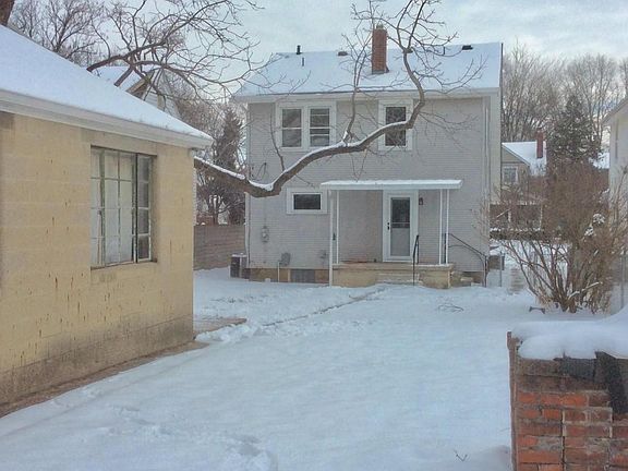 3rd image of 1157 Virginia Ave