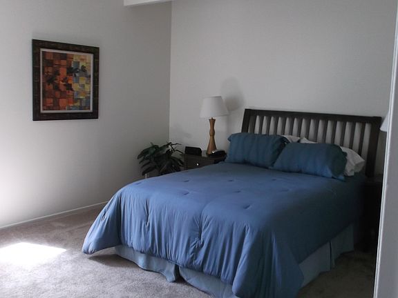 4th image of 6876 Los Verdes Dr APT 7