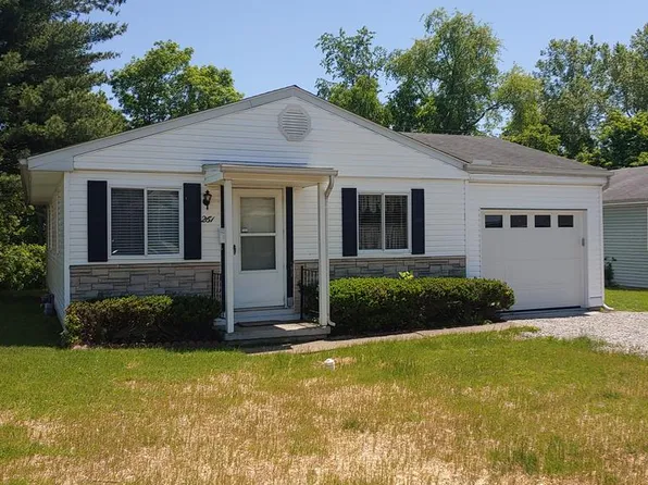 261 Saint Anns Ln, Waverly, OH 45690