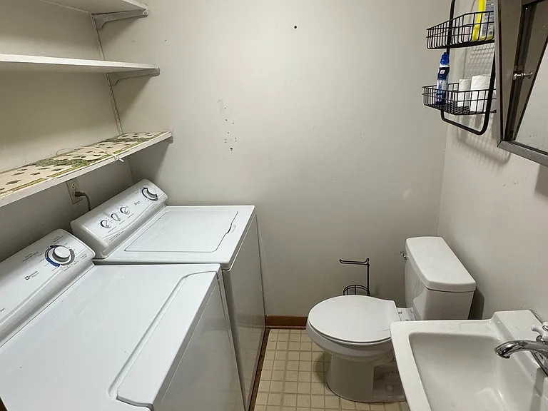 1420 Cloverfield Ave — Photo 16