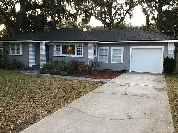 2nd image of 106 Azalea Cir