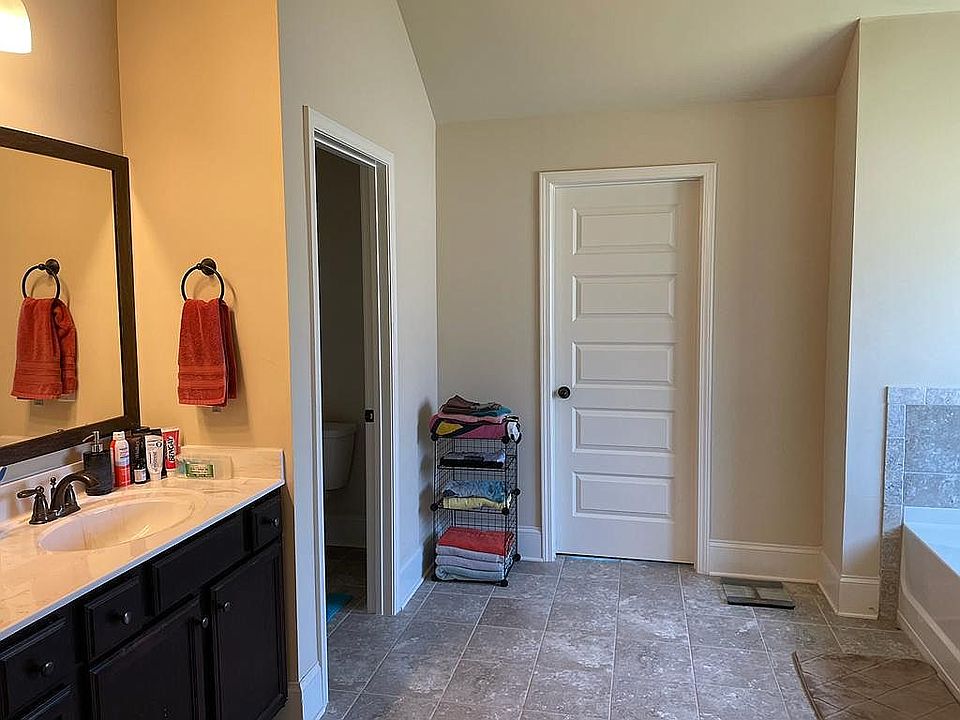 1st image of 317 Shannon Ct