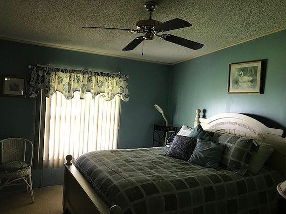 2nd image of 441 Country Meadows Blvd
