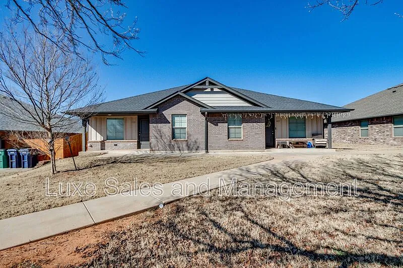 407 Vail Cir