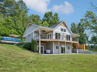 408 Ernie Roberts Rd, Rutledge, TN 37861