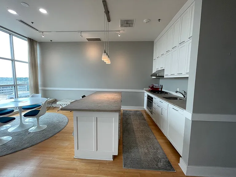 200 River Market Ave #603 — Photo 4