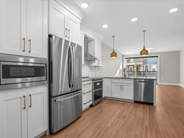 99 Foundry Place #103, Portsmouth, NH 03801