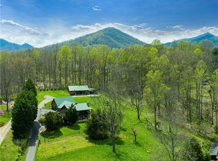 31 Cabin Cove Rd, Leicester, NC 28748