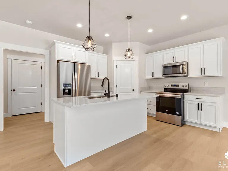 1725 N Lana Cir #A — Photo 4