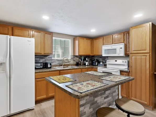 412 Utah St NE, Albuquerque, NM 87108