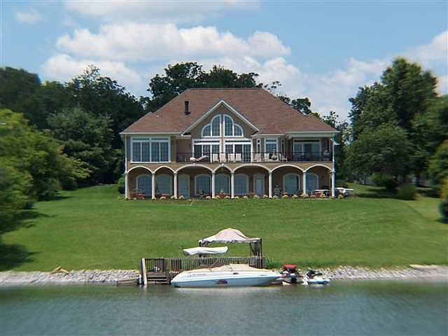 2nd image of 1107 Lake Ridge Dr