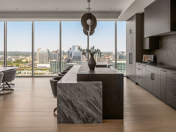 4th image of 1616 W End Ave #3202