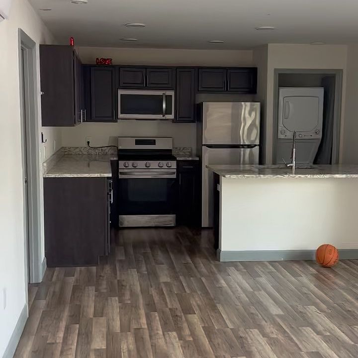 1st image of 2500 Erving Ave