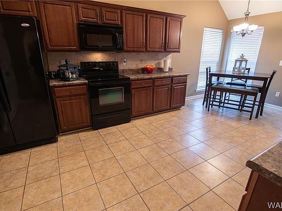 5th image of 11062 Patton Cir