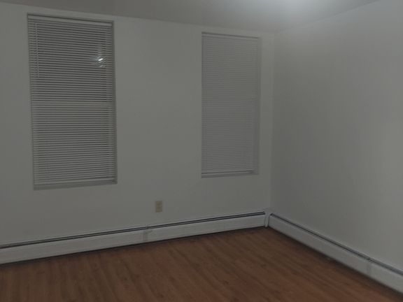 5th image of 207 Bayview Ave APT 1D