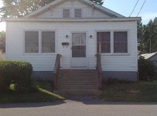 4 Cramond St, Colonie, NY 12205