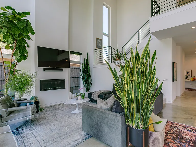2215 Madera St — Photo 14