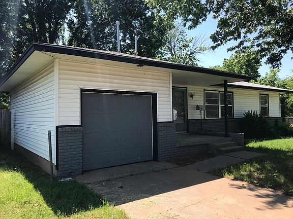 4th image of 2336 Eagle Dr