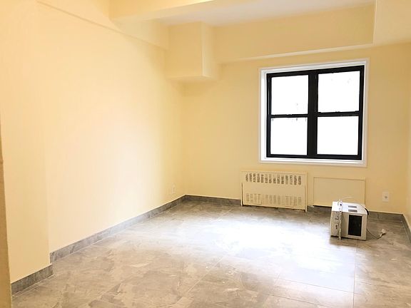 2nd image of 1100 Warburton Ave APT L6