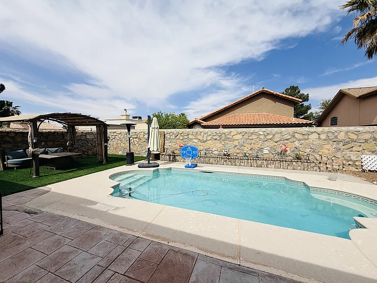 2005 Shadow Ridge Dr — Photo 34