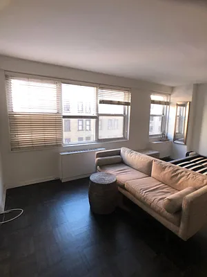 Rented by Compass | media 10