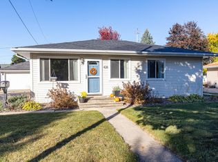 428 S James St, Kimberly, WI 54136