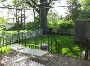 11 Jones Ct, Clifton, NJ 07013