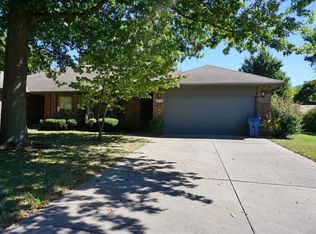 3518 S Welwood Ave, Springfield, MO 65804