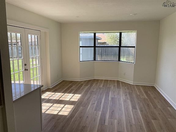 5th image of 4109 Abbott Ave