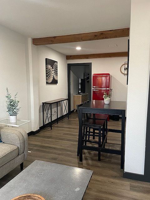 Entry to kitchen