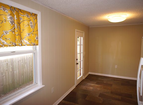 5th image of 2015 Florinda Dr