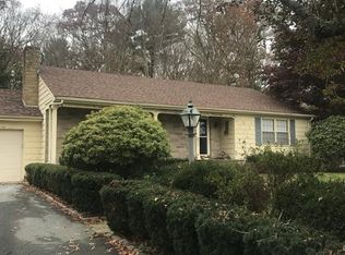 548 Faunce Corner Rd, Dartmouth, MA 02747