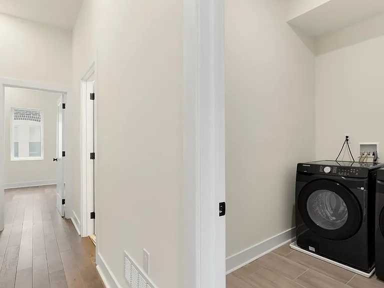2719 Lefevre St — Photo 9