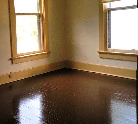 4th image of 825 E Blackford Ave
