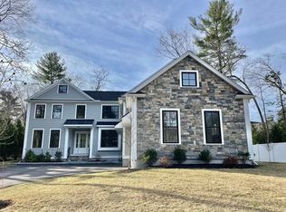 78 Hundreds Rd, Wellesley, MA 02481
