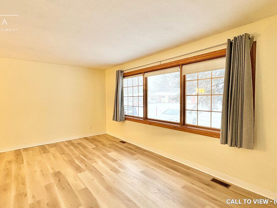 1st image of 2424 Howland Ave #1
