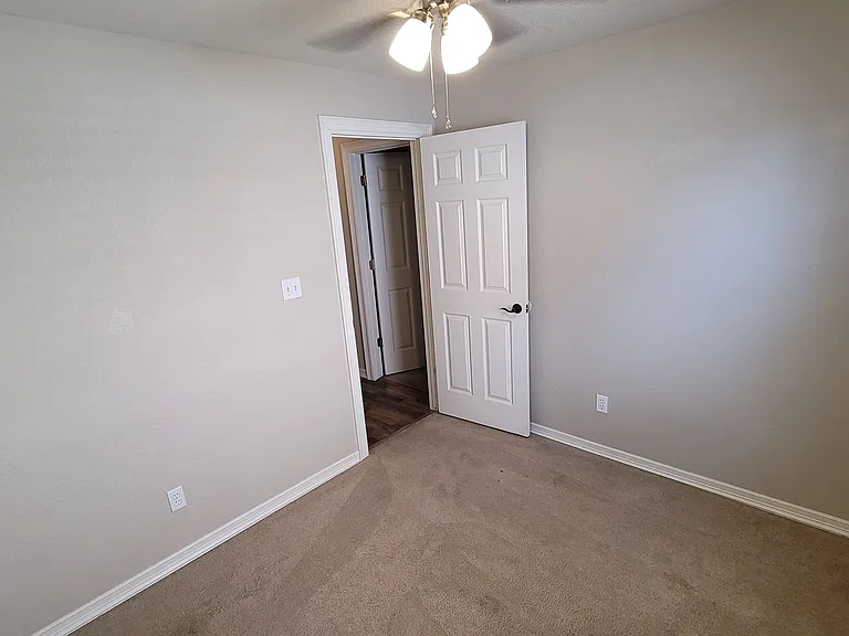 2432 Jack Creek Rd — Photo 3